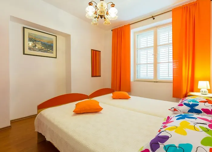 Anika Apartment