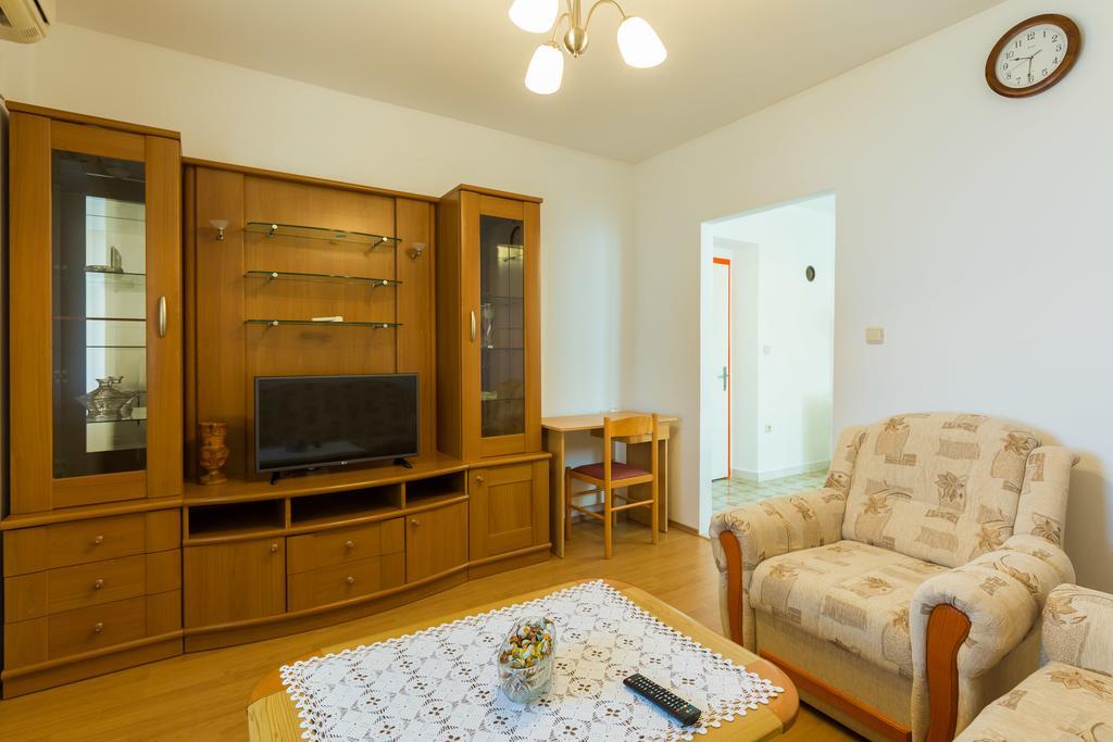 Anika Apartmán *